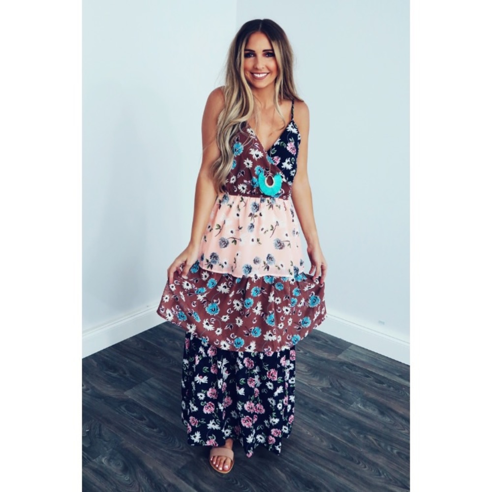 FINAL PRICE DROP!!! Shop Hopes Fall Flowers Maxi Dress - Picture 1 of 8